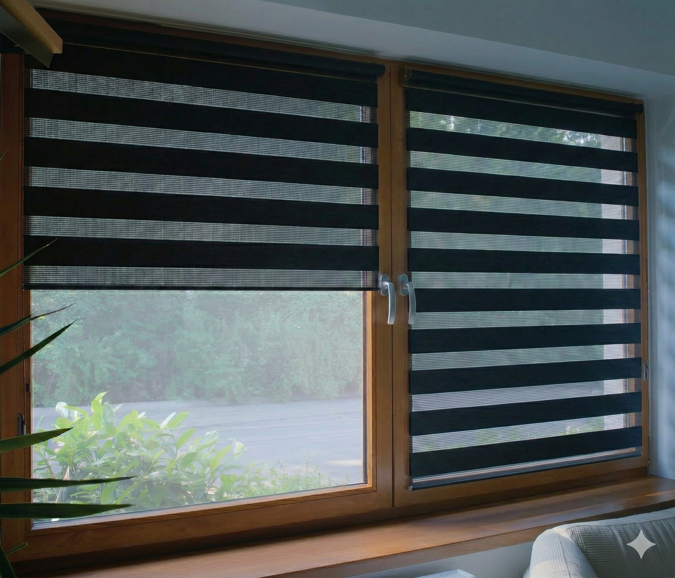 Jaluzele Zi-Noapte Blackout